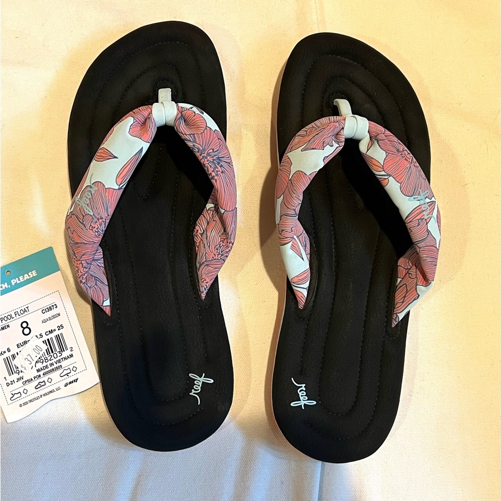 EUC Reef Brand Flip Flops Size 8 “Pool Float” worn once